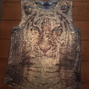 Metallic gold lion tank 🔥🦁